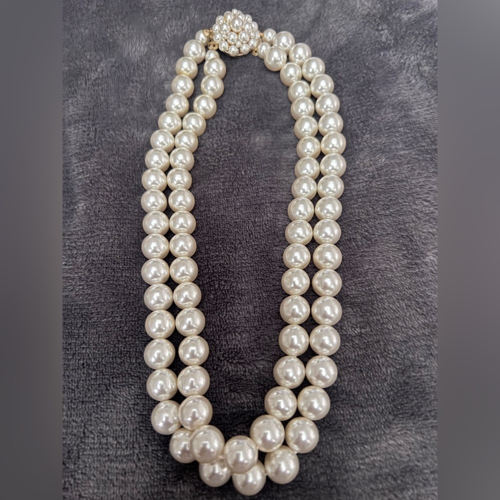 Vintage Japan Mid Century Faux Elegant Double-Strand Pearl Necklace